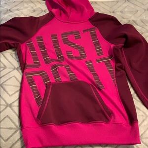 Nike therma-fit hoodie size small